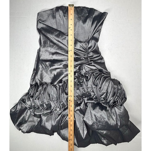 VTG Metallic Silver Strapless Dress Medium Ruched Rosette Bubble Hem ICONIC EUC - Picture 7 of 10